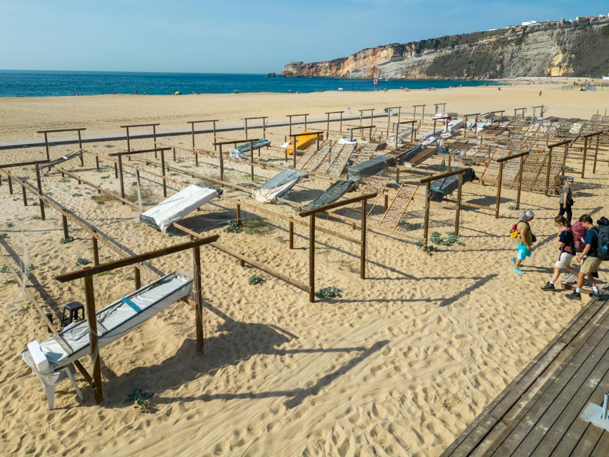 T2 Dina'S Place Nazare Exterior photo